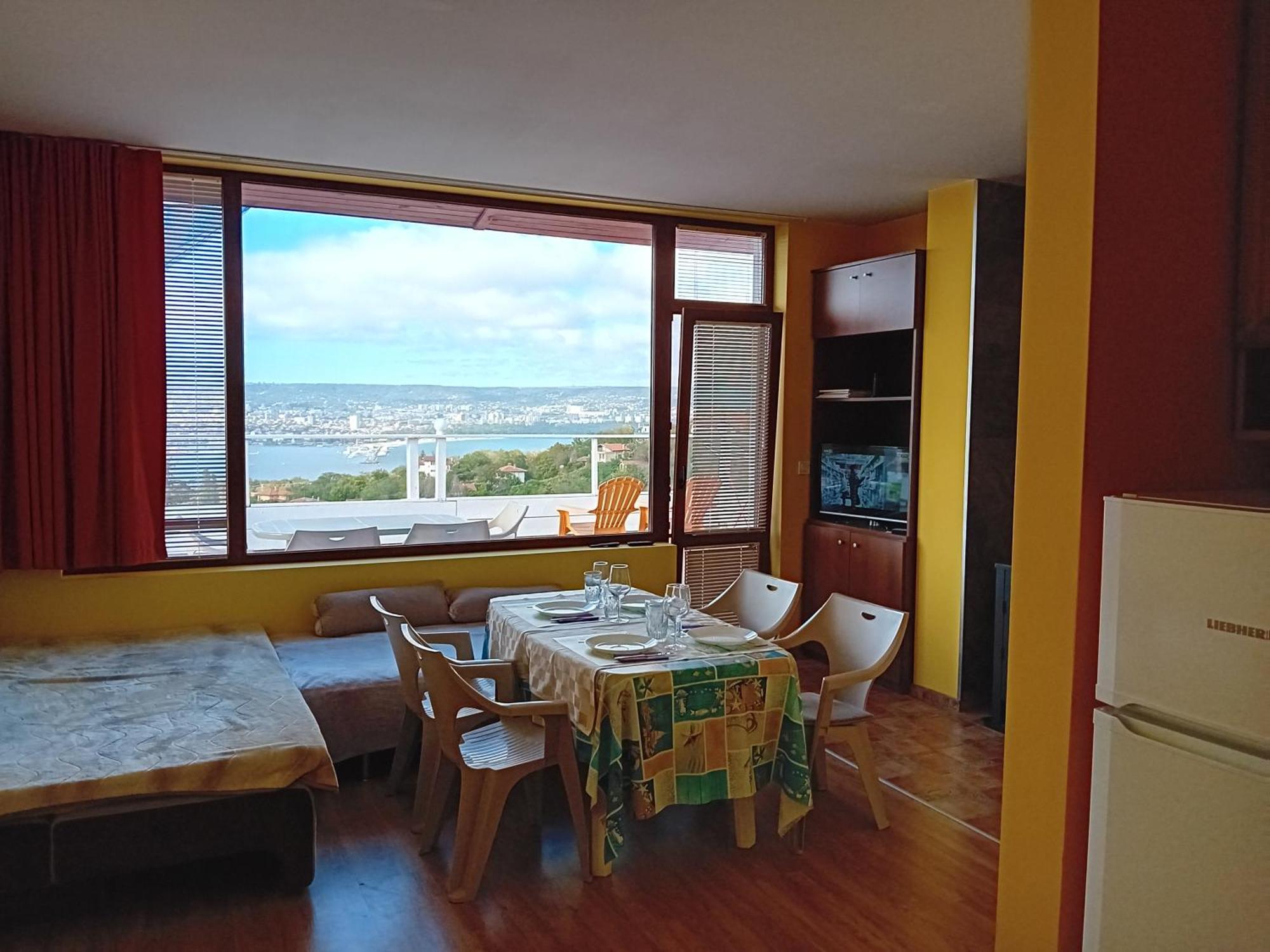 Apartament Zaliva Varna Exterior photo